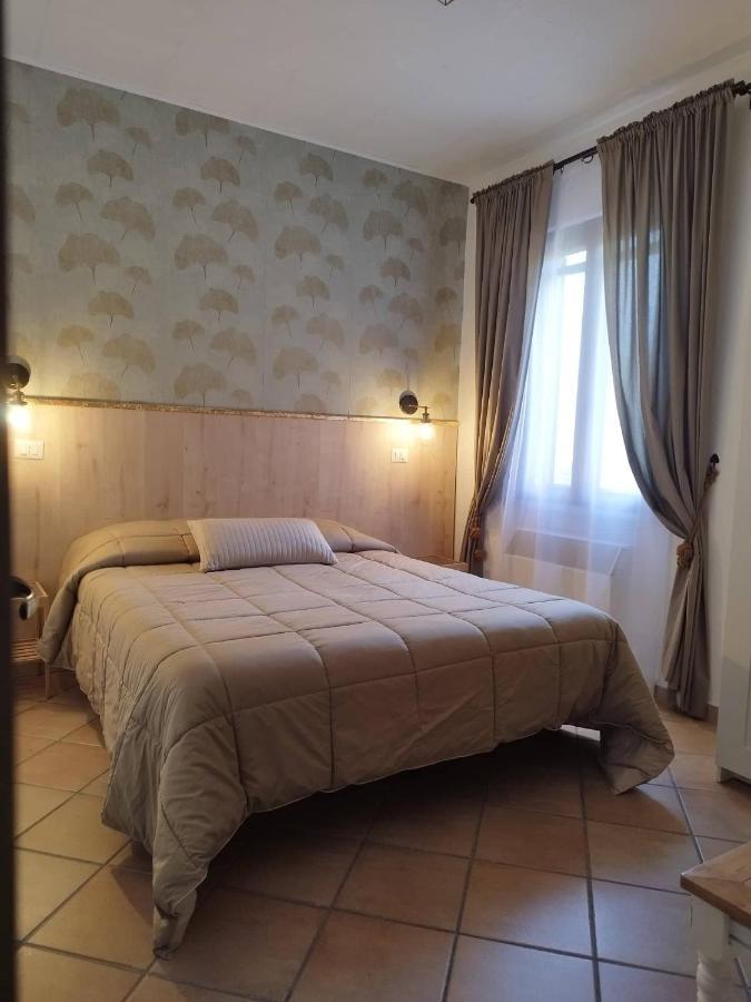 Pineta Ristorante In Fabriano Hotel Campodonico (Ancona)