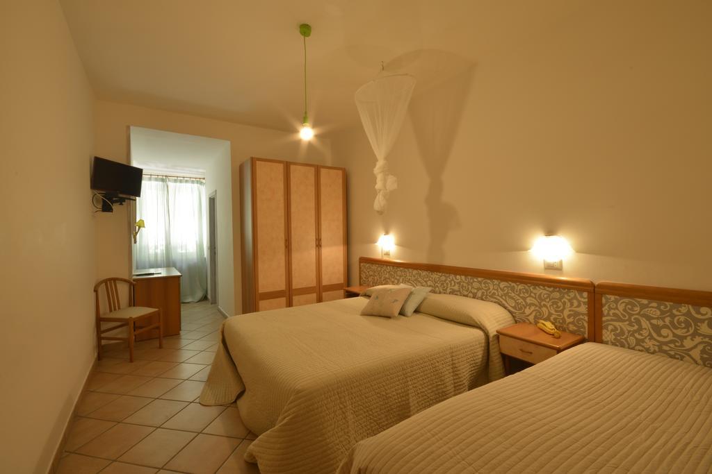 Pineta Ristorante In Fabriano 3*